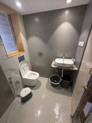 Team Area in 3.5 BHK Apartment at Belfer Apartment, Bandra West – for Rent