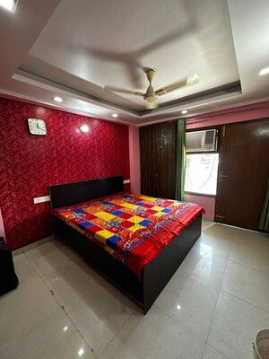 Bedroom in 2 BHK Builder Floor at Sector 45 – for Rent