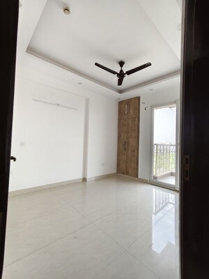 Room in 3 BHK Apartment at Real Anchor World Residency, Indrapuram – for Sale