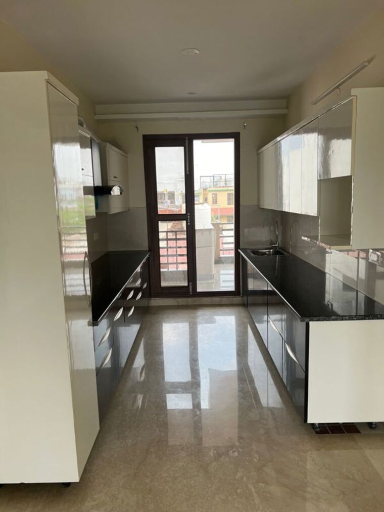 Kitchen, sector 46 3 Bedroom 2520 Sq.Ft. Builder Floor In Sector 46 Gurgaon 10375924
