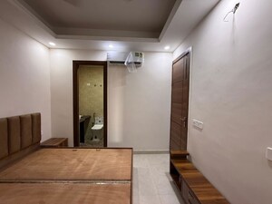 Building Lobby in 1 BHK Builder Floor at Sector 52 – for Rent