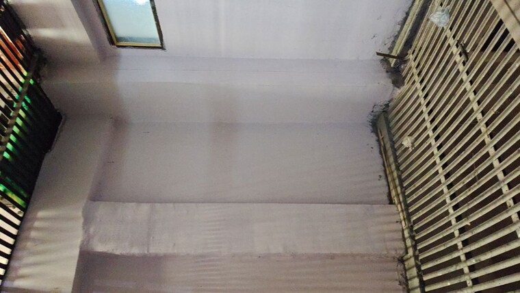 Bathroom, nehru nagar iii 3.5 Bedroom 200 Sq.Yd. Builder Floor In Nehru Nagar Iii Ghaziabad 10376024