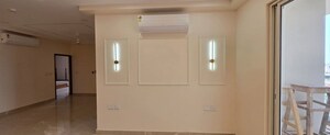 Room in 3 BHK Apartment at Aurobindo Kohinoor, Serilingampally – for Rent