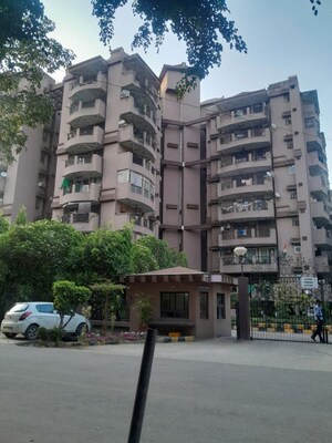 3 BHK Apartment – Exterior View View at Sector 43 - for Rent