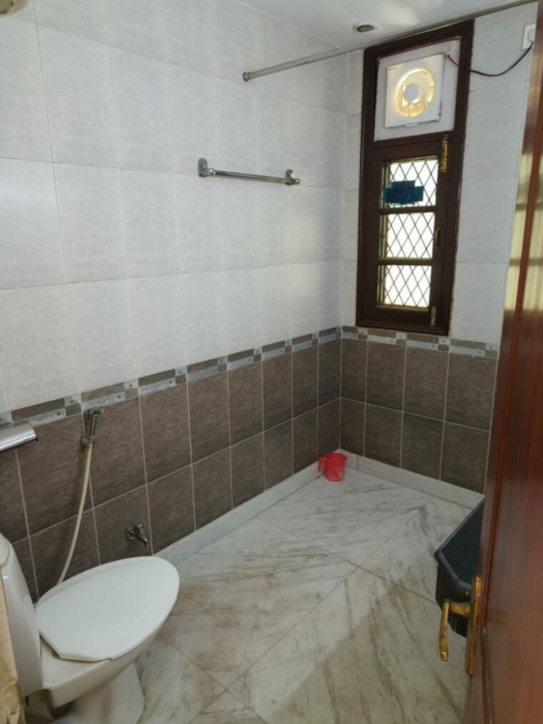 Bathroom, sheeba-apartment 4 Bedroom 2800 Sq.Ft. Apartment In Sector 28 Gurgaon 10376077