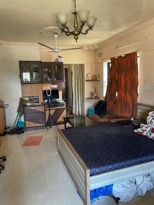 Bedroom in 2 BHK Apartment at Emgee Greens 2, Wadala – for Rent