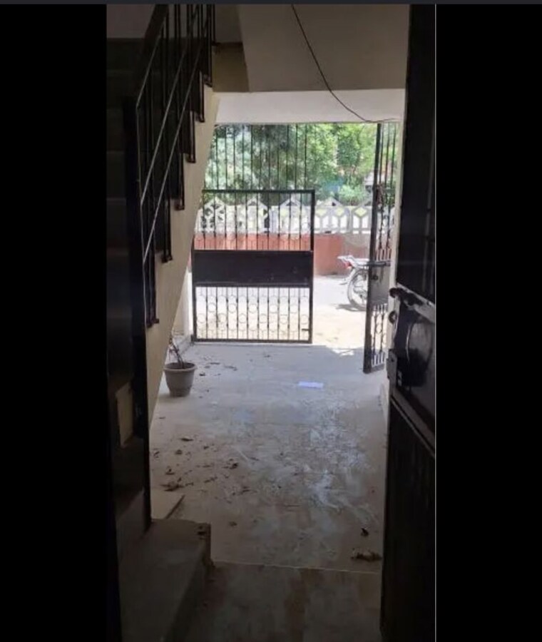 undefined, sector 2 4 Bedroom 100 Sq.Yd. Independent House In Sector 2 Faridabad 10376081