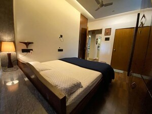 Bedroom in 2 BHK Apartment at Preeti Apartment Bandra, Bandra West – for Rent