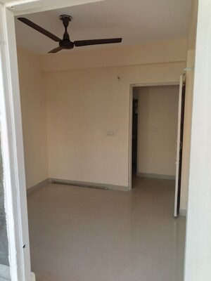 Room in 3 BHK Villa at Adore Happy Homes Grand, Sector 85 – for Sale