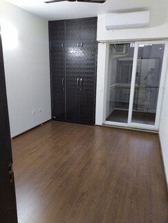 3.5 BHK + Study Room Builder Floor For Rent in Smart World Gems