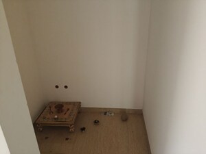 Room in 3.5 BHK Apartment at Lodha Belmondo, Gahunje – for Rent