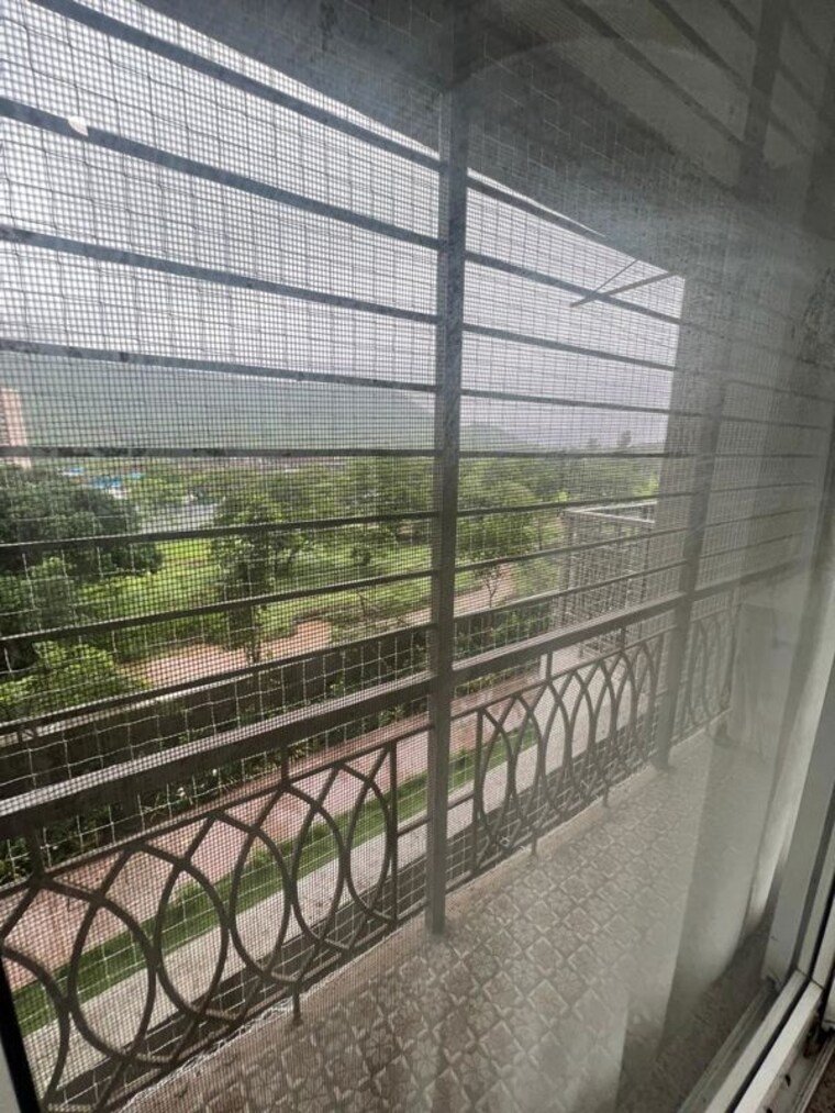 Balcony, paradise-sai-world-empire 2 Bedroom 1200 Sq.Ft. Apartment In Kharghar Navi Mumbai 10376109