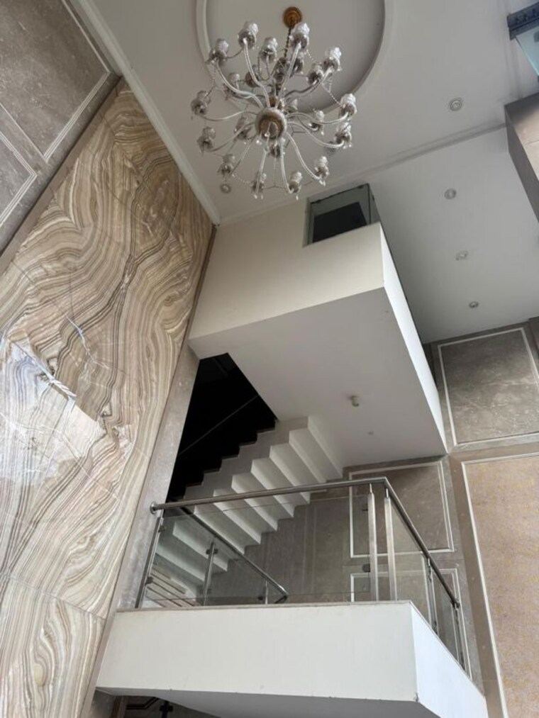 Team Area, crescent-heritage 2 Bedroom 675 Sq.Ft. Apartment In Khar West Mumbai 10376113