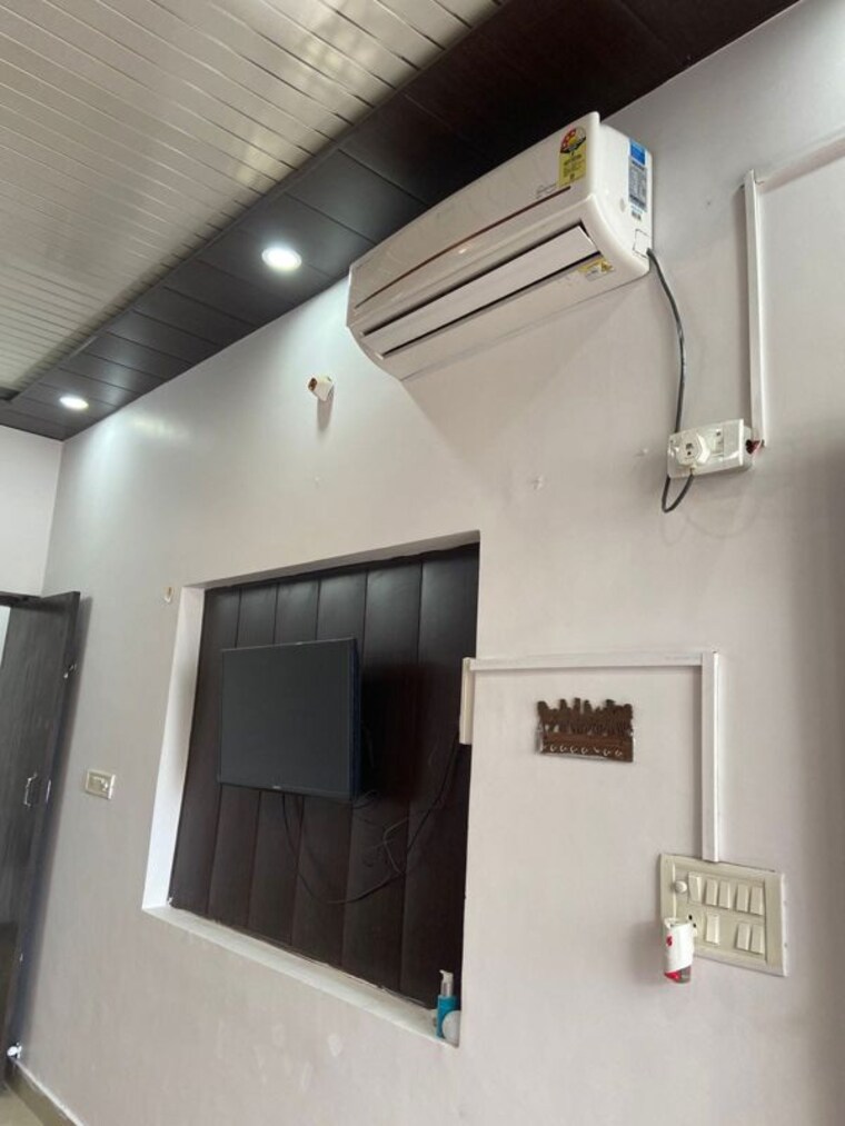 Kitchen, eldeco-udyan-ii 1 Bedroom 400 Sq.Ft. Builder Floor In Raebareli Road Lucknow 10376138