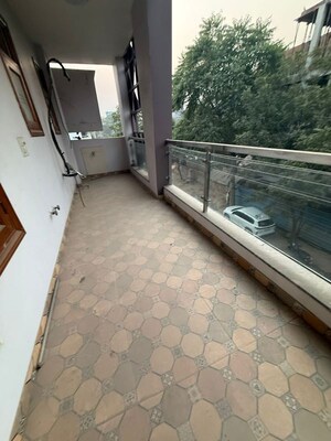 Balcony in 4 BHK Builder Floor at Sector 38 – for Rent