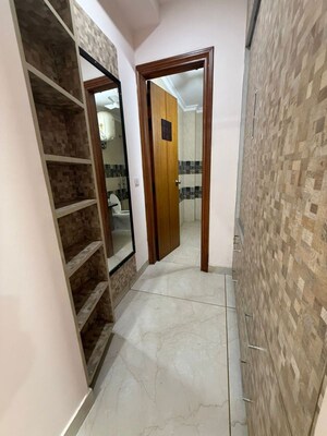 Building Lobby in 4 BHK Builder Floor at Sector 38 – for Rent