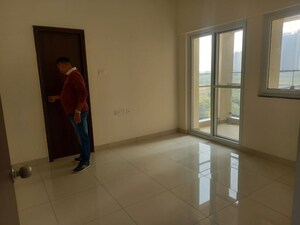 Room in 3 BHK Apartment at Purva Silversands, Mundhwa – for Rent