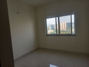 Room in 3 BHK Apartment at Purva Silversands, Mundhwa – for Rent