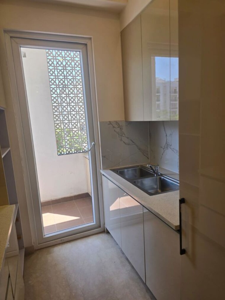 Balcony, raj-one-good-earth 3 Bedroom 179 Sq.Yd. Apartment In Sector 71 Gurgaon 10376186