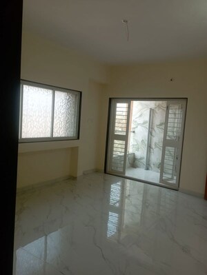 Master Bedroom in 2 BHK Apartment at Kamgar Putala Vasahat – for Rent