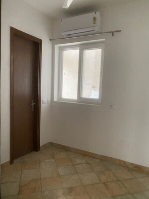 Room in 3.5 BHK Apartment at The Center Court, Sector 88a – for Rent