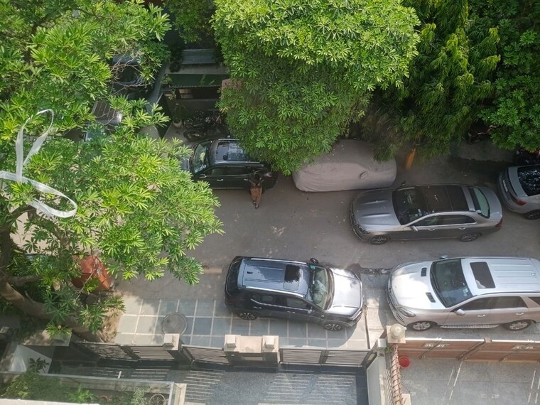 Exterior View, vasant vihar 3.5 Bedroom 1200 Sq.Ft. Apartment In Vasant Vihar Delhi 10376227