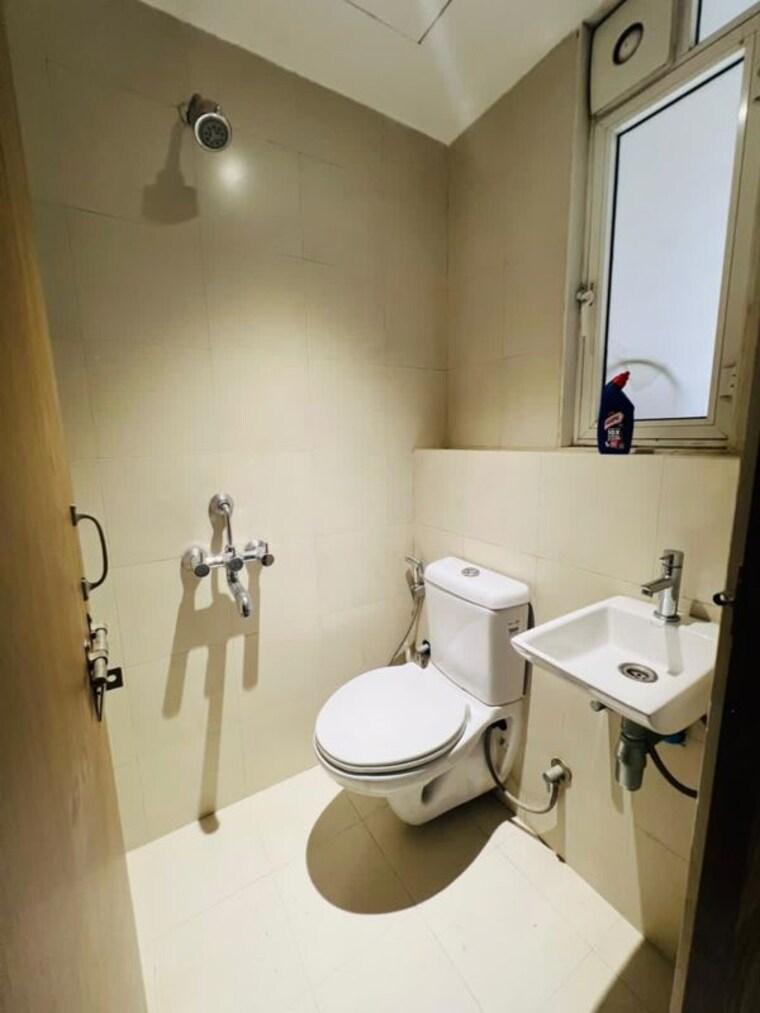 Bathroom, lodha-belmondo 4 Bedroom 2500 Sq.Ft. Apartment In Gahunje Pune 10376232