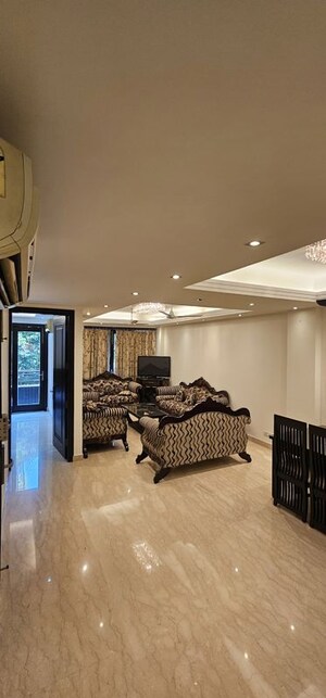 4 BHK Apartment For Rent in Vasant Enclave