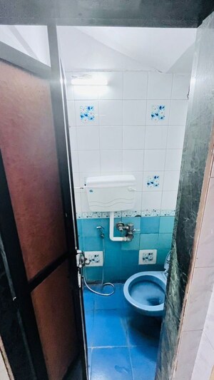 Bathroom in 1 BHK Apartment at Swapnalok Apartment Andheri, Andheri East – for Rent