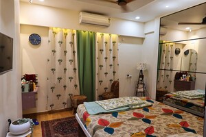 Bedroom in 4 BHK Apartment at Sector 2 Belapur – for Rent