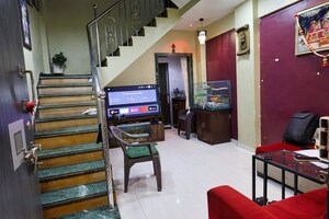 Team Area in 4 BHK Apartment at Sector 2 Belapur – for Rent