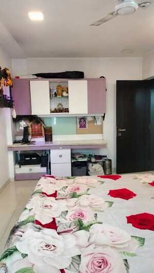 Bedroom in 2 BHK Apartment at Lok Sarita, Andheri East – for Rent