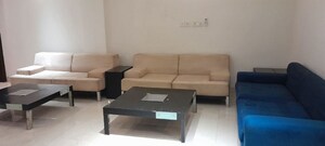 Team Area in 5 BHK Apartment at Vasant Enclave – for Rent
