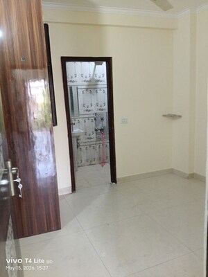 Room in 2 BHK Builder Floor at Jawahar Nagar – for Rent
