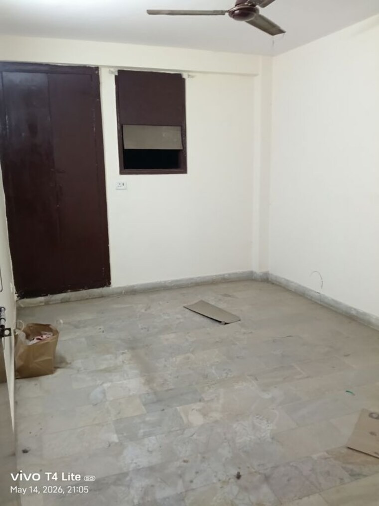 Room, panchsheel vihar 4 Bedroom 120 Sq.Yd. Builder Floor In Panchsheel Vihar Delhi 10376309