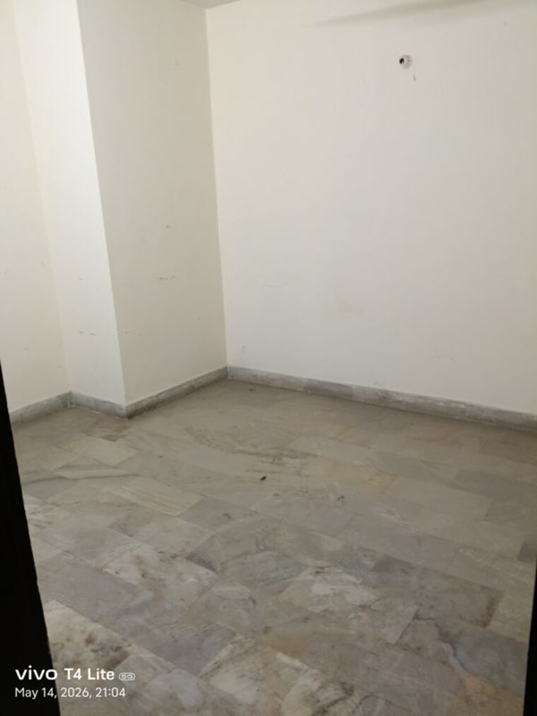 Room, panchsheel vihar 4 Bedroom 120 Sq.Yd. Builder Floor In Panchsheel Vihar Delhi 10376309