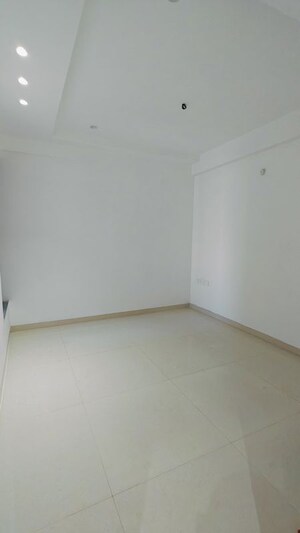 Room in 2 BHK Apartment at Konark Premium Vista, Jakhiya – for Sale