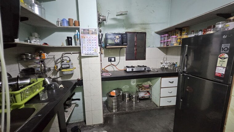 Kitchen, dilshad garden 2.5 Bedroom 900 Sq.Ft. Apartment In Dilshad Garden Delhi 10376318