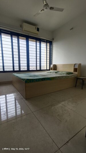 Room in 3 BHK Apartment at Nanded City, Sinhagad Road – for Sale
