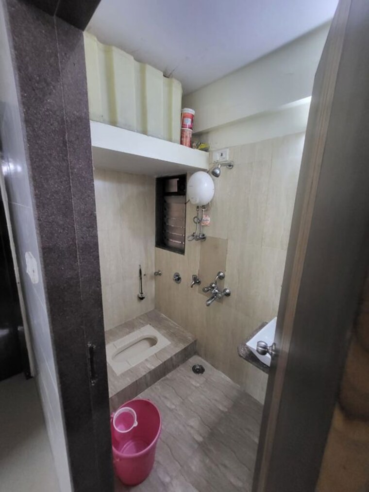Bathroom, kalpataru-yugdharma 2 Bedroom 1050 Sq.Ft. Apartment In Malad West Mumbai 10376367