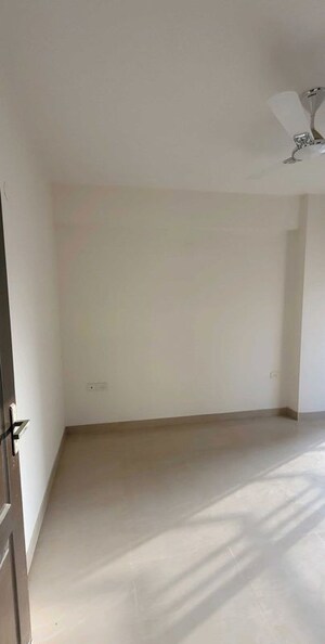 Room in 3 BHK Apartment at Exotica Fresco, Sector 137 – for Sale