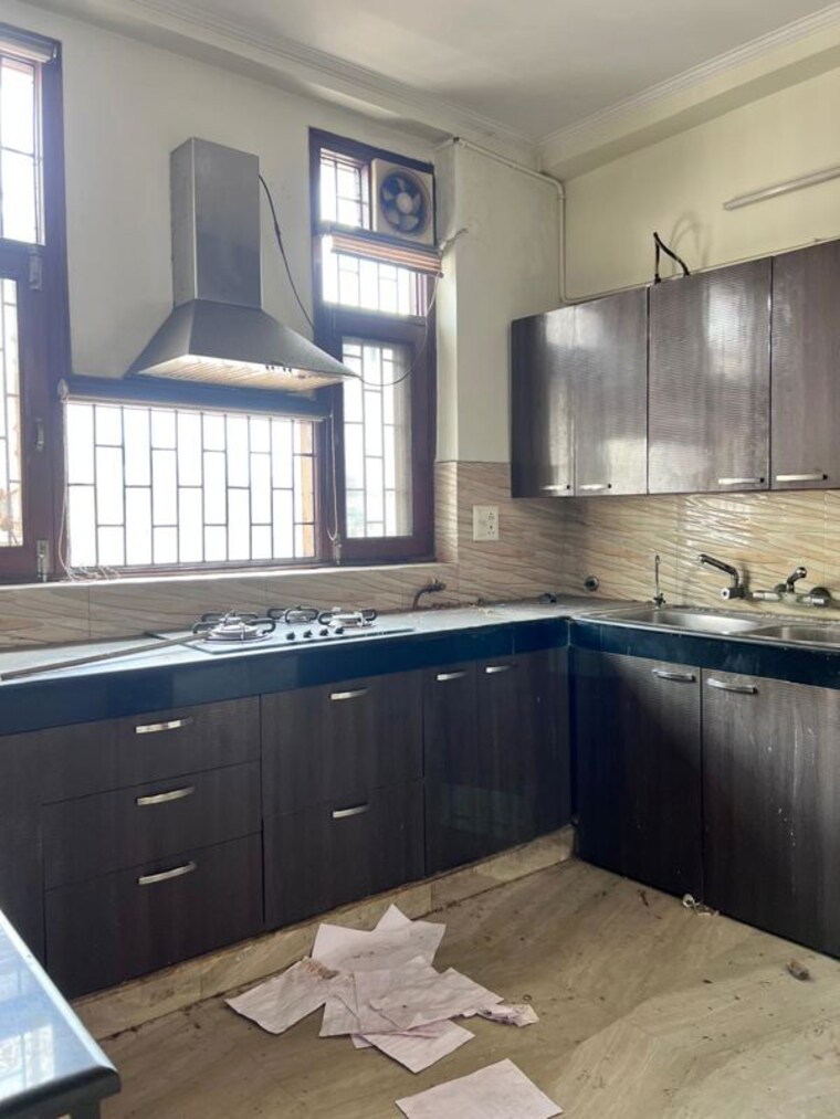 Kitchen, rwa-apartments-sector-50 3 Bedroom 450 Sq.Mt. Builder Floor In Sector 50 Noida 10376409
