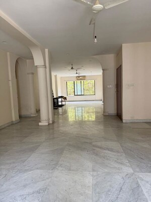 3 BHK Apartment For Sale in Churchgate
