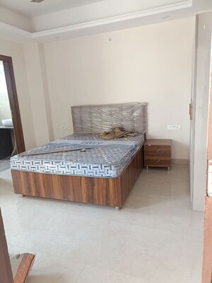 1 RK Builder Floor For Rent in Sector 52