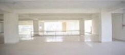 Showroom For Rent in Elgin