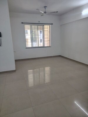Room in 2 BHK Apartment at Leisure Apartment, Bavdhan – for Rent