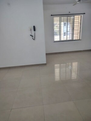 Room in 2 BHK Apartment at Leisure Apartment, Bavdhan – for Rent