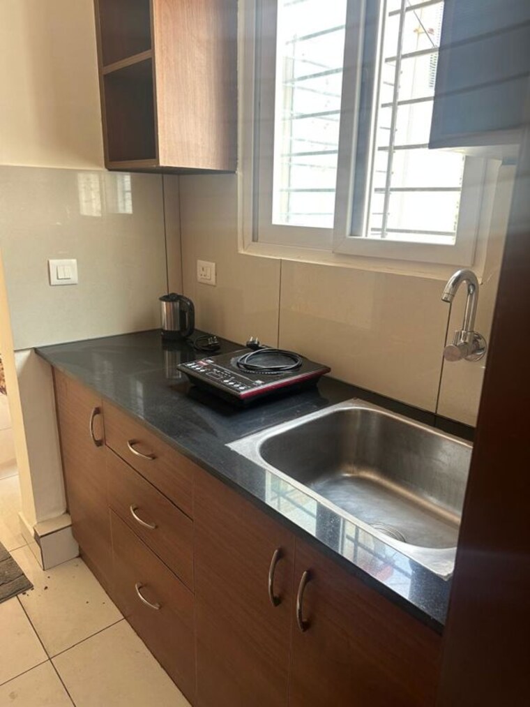 Kitchen, high grounds Studio 350 Sq.Ft. Penthouse In High Grounds Bangalore 10376398