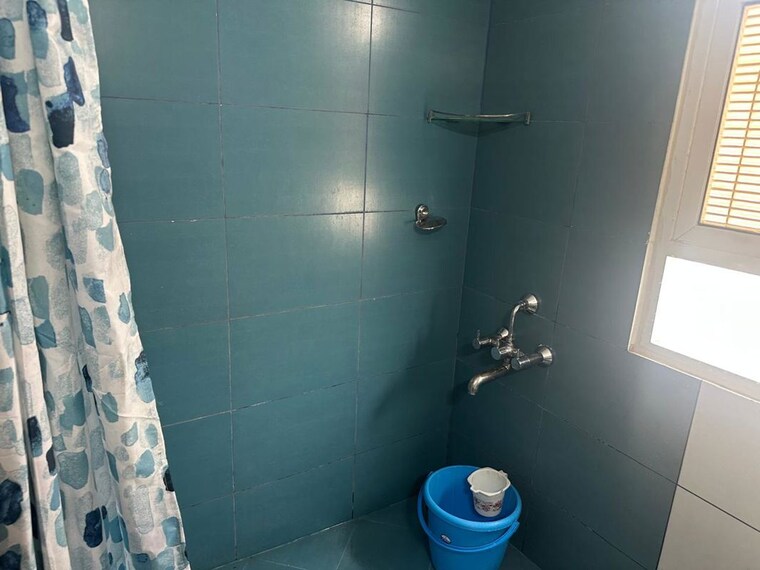 Bathroom, high grounds Studio 350 Sq.Ft. Penthouse In High Grounds Bangalore 10376398