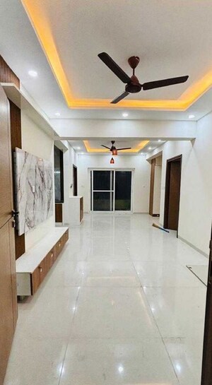 3 BHK Apartment For Rent in DSR Green Waters, Gunjur